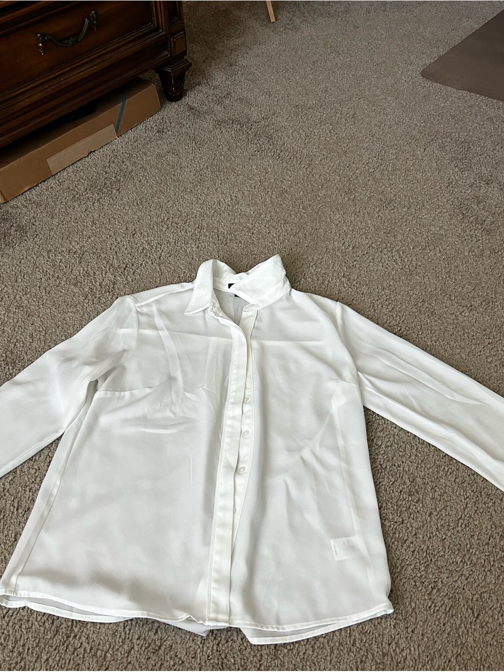 Express White Long-Sleeve Button-Down Shirt for women